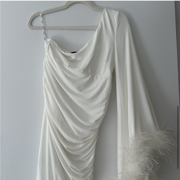 Club L London Maternity Dress - Picture 7 of 13